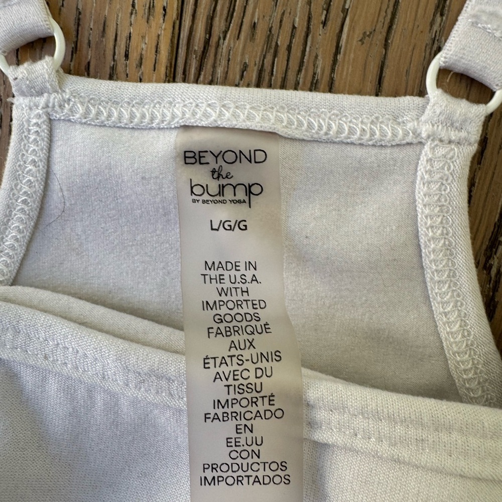 Beyond Yoga “Beyond the Bump” White Ruched Maternity Tank – Size L